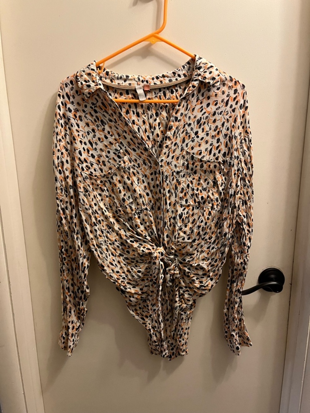 Tie-Front Long Sleeve Leopard Print Blouse - Cream/Black
